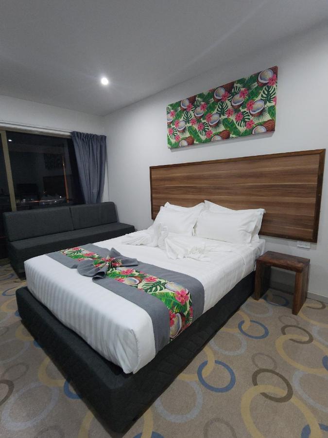 Vualiku Hotel & Apartments Nadi Extérieur photo