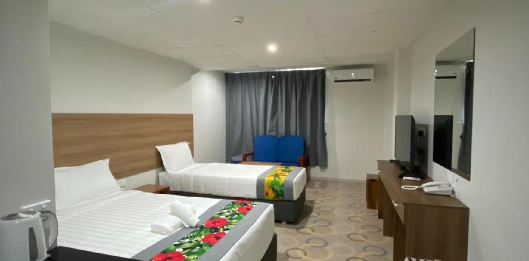 Vualiku Hotel & Apartments Nadi Extérieur photo